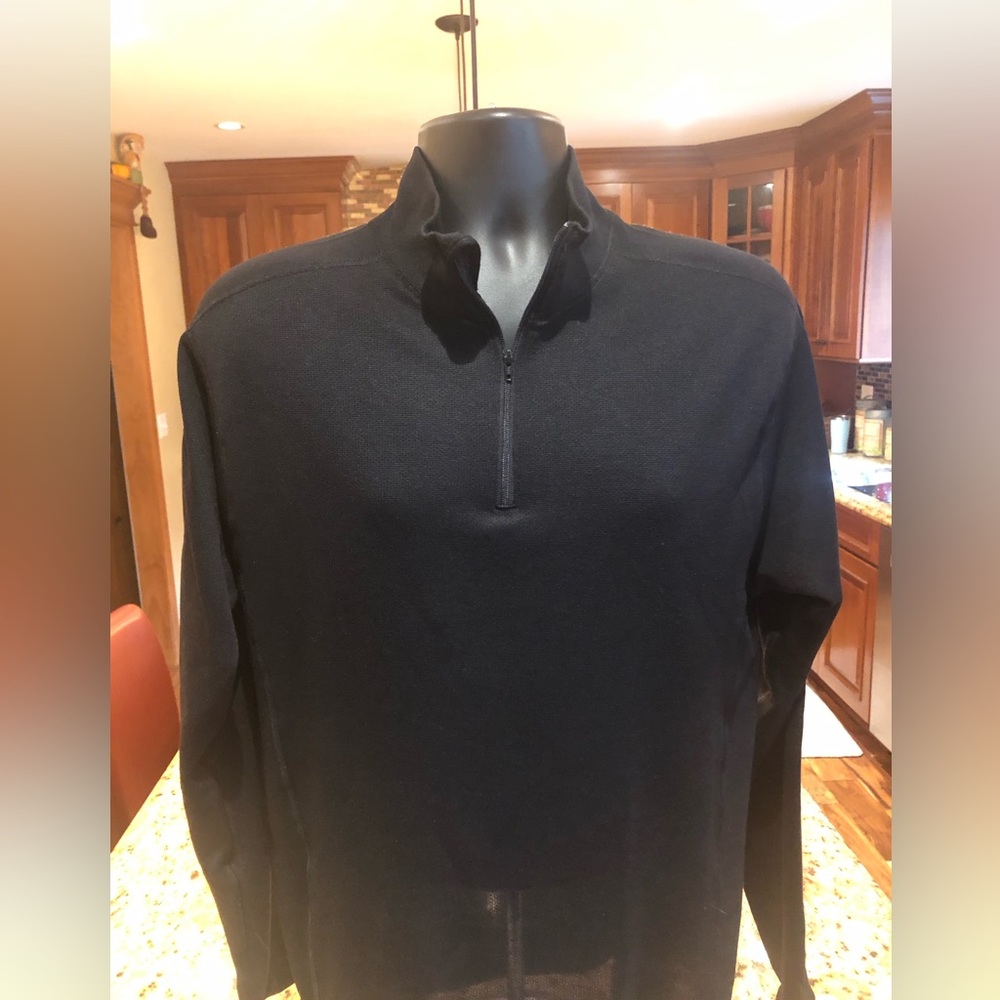 Marmot men’s half zip. Sharp black. Large